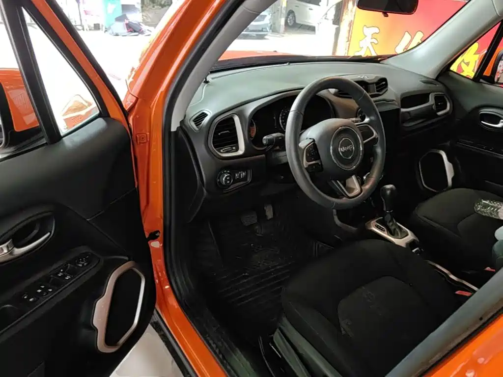 Jeep Renegade — миниатюра 16