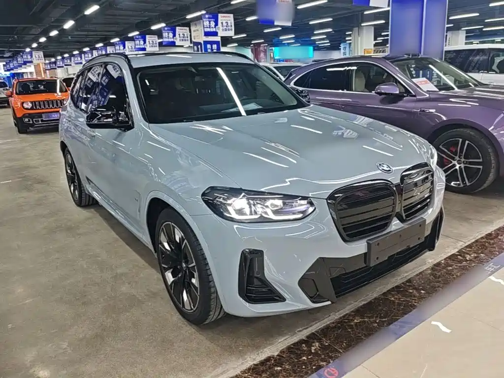 BMW iX3 — миниатюра 4
