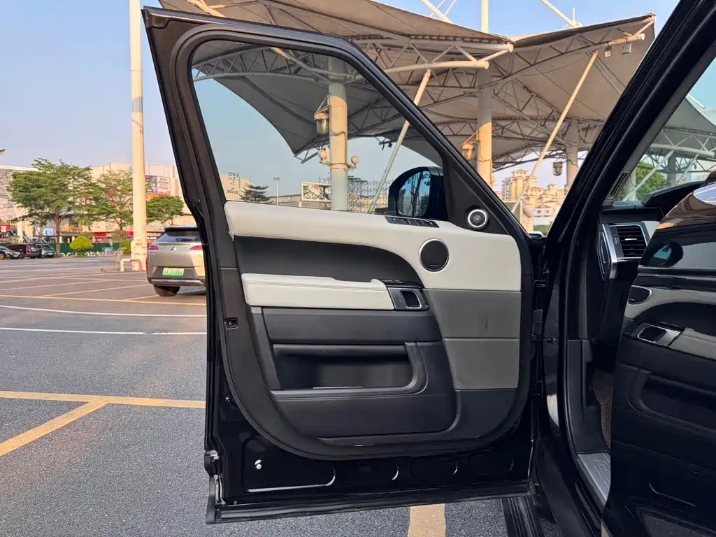 Land Rover Sport — миниатюра 17