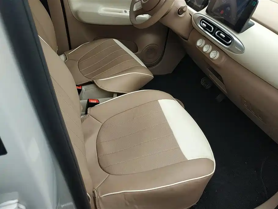 Wuling Mini EV MINIEV 2025 Premium +