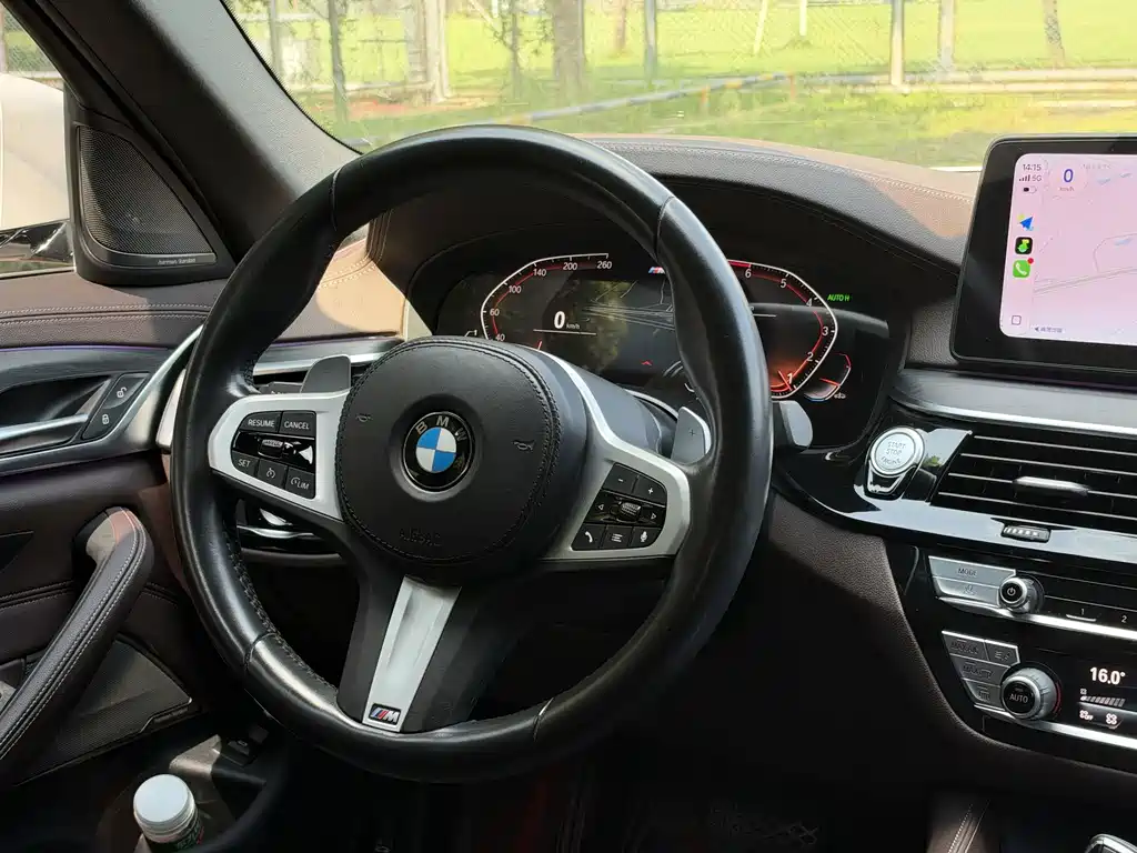 BMW 5 Series — миниатюра 16