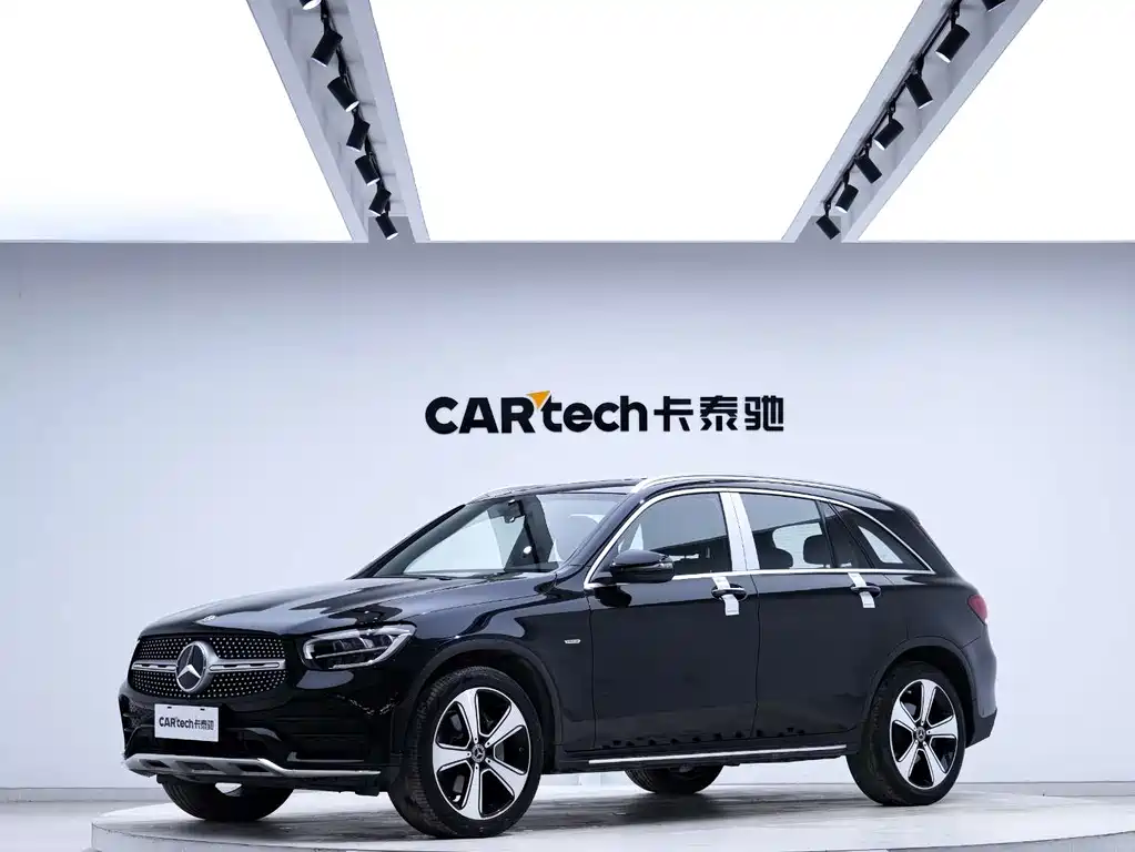 Mercedes-Benz GLC 2023