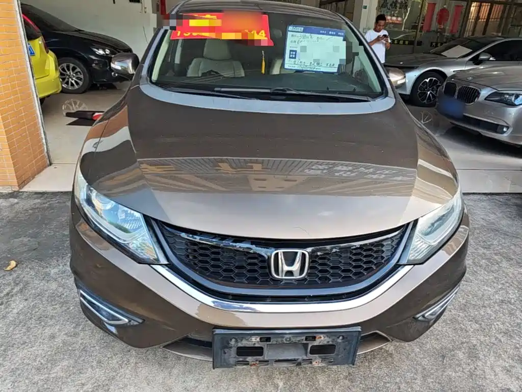 Honda Jade 2013 1.8L AT Comfort 5 мест