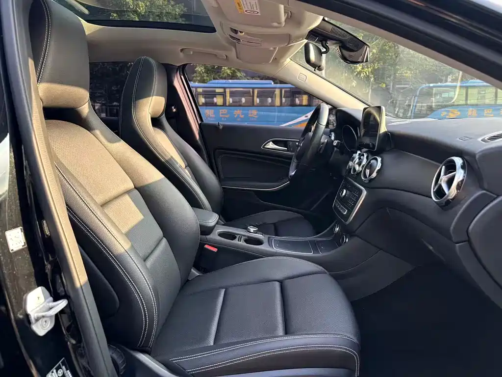 Mercedes-Benz GLA — миниатюра 13