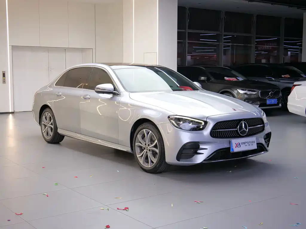 Mercedes-Benz E-Class — миниатюра 3
