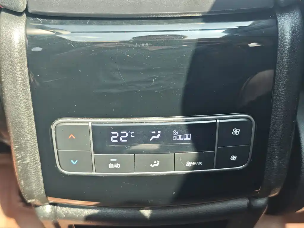 BYD Tang New Energy — миниатюра 18