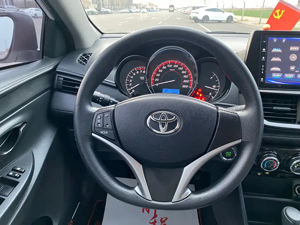 TOYOTA VIOS