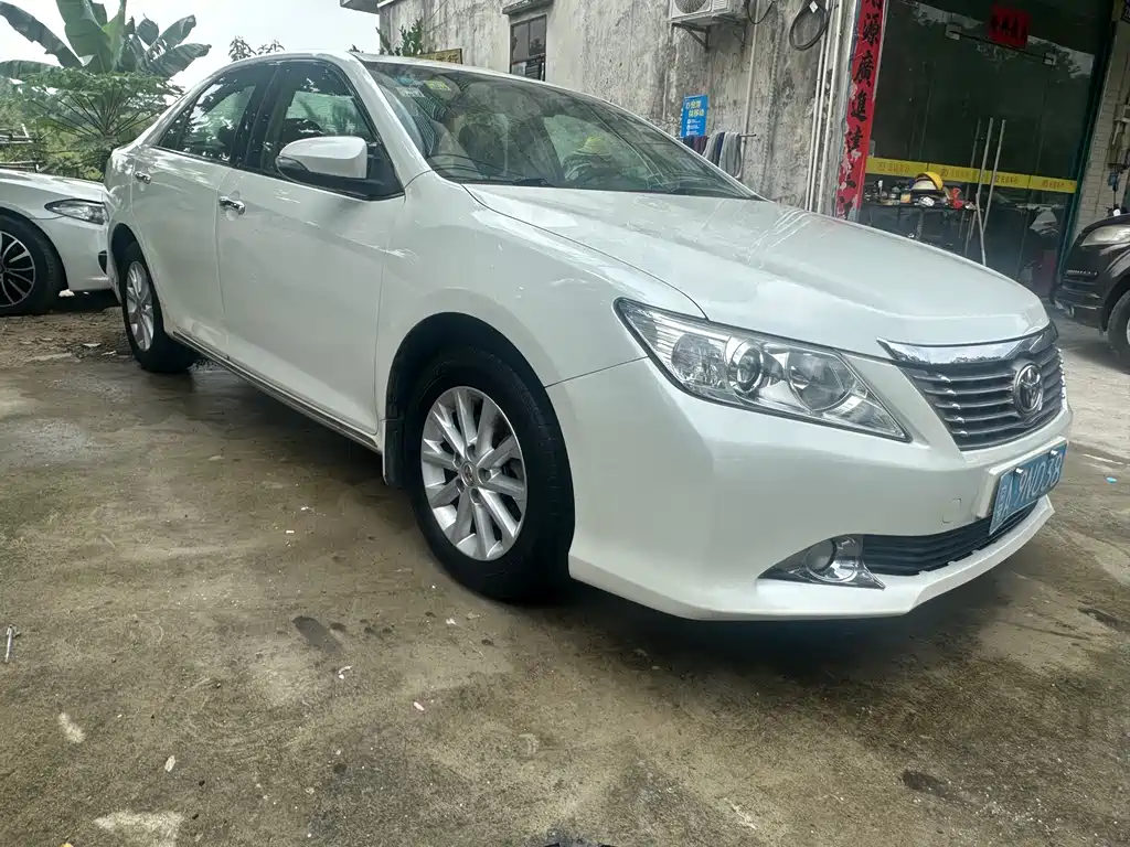 Toyota Camry — миниатюра 2