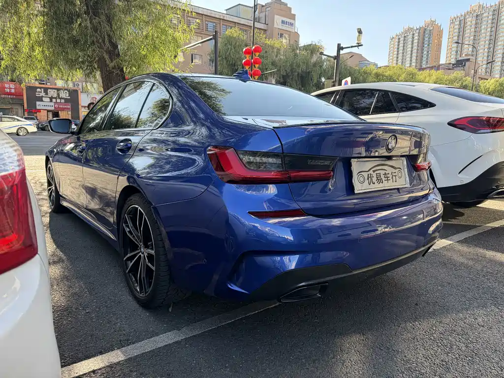 BMW 3 Series — миниатюра 4