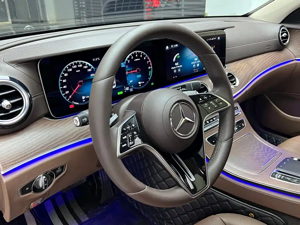 Mercedes-Benz E-Class PHEV 2022 — фото 9