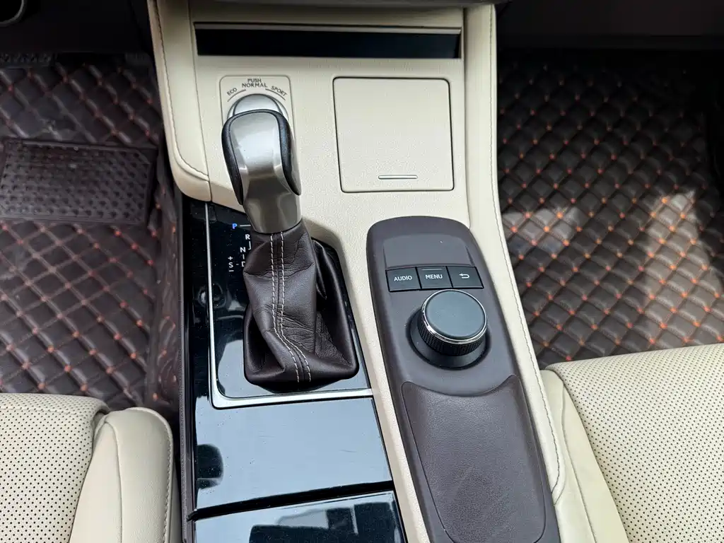Lexus ES — фотографии объявления, Фото 11