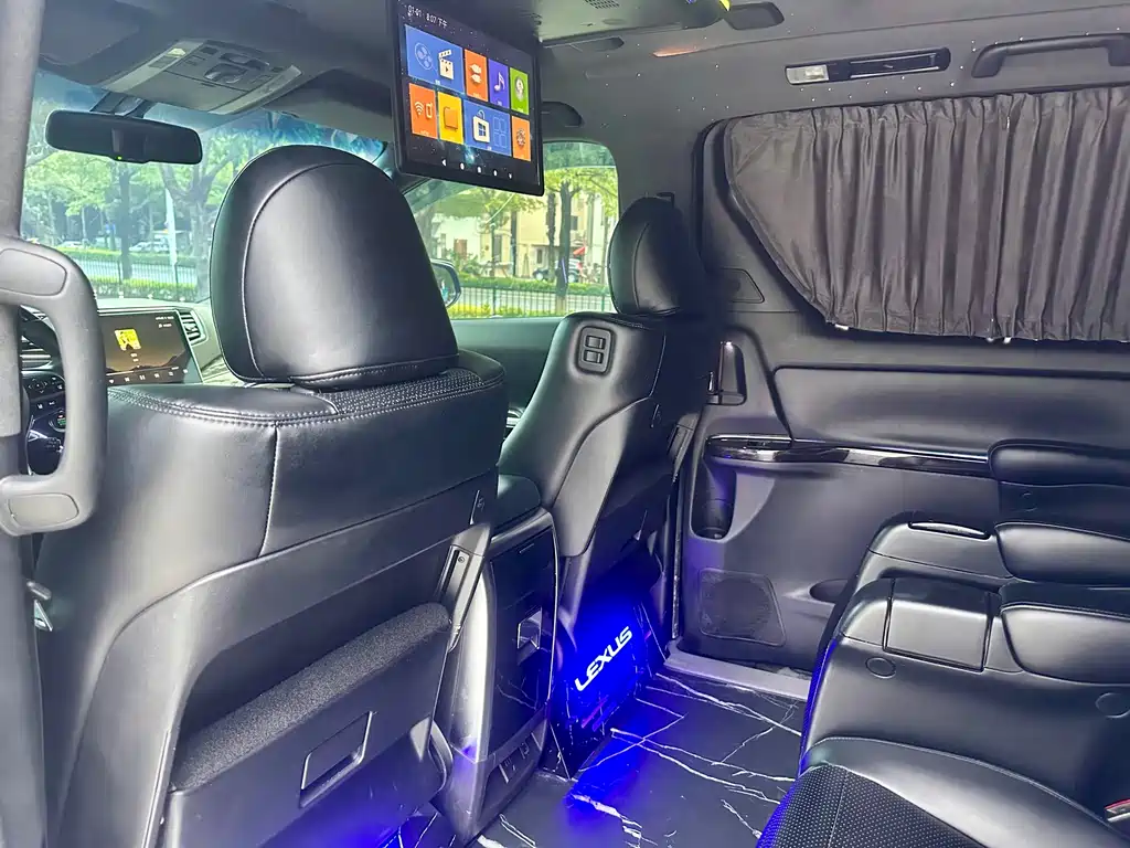 Toyota Alphard 2011 3.5L Luxury