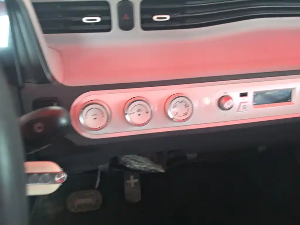 Wuling MINIEV — миниатюра 13