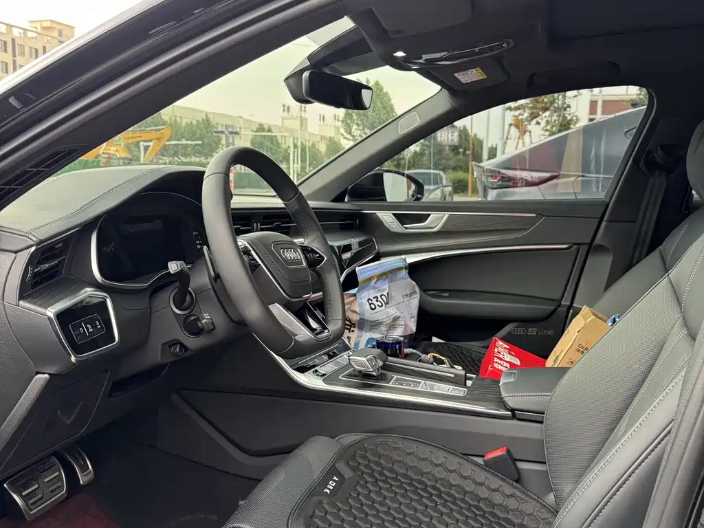 Audi A6L 2026 55 TFSI quattro Premium
