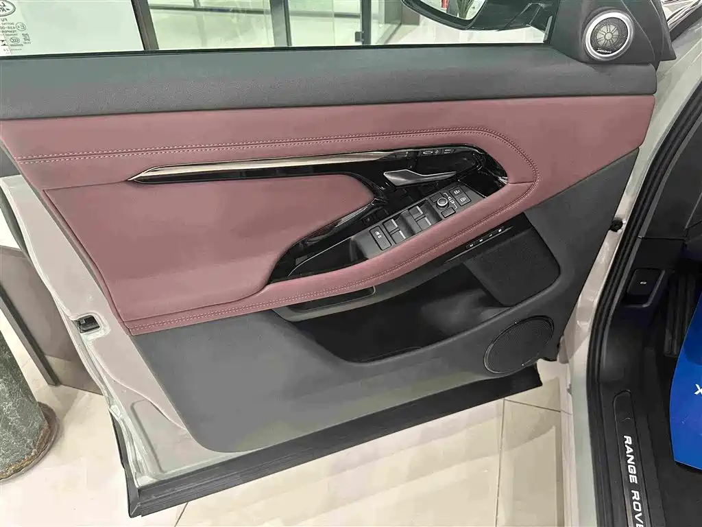 Land Rover Evoque — миниатюра 6