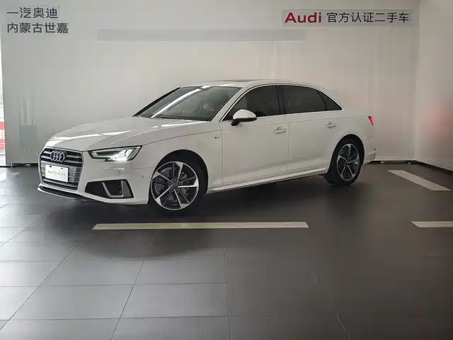 AUDI  A4L 2019