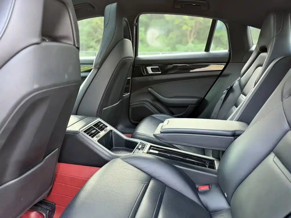 Porsche Panamera — миниатюра 5