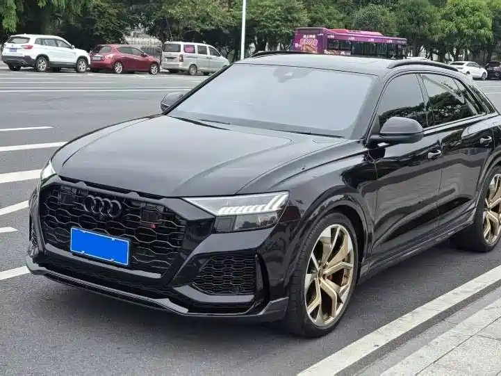 Audi RS Q8 — миниатюра 7