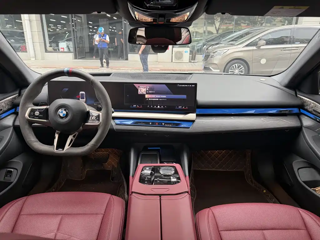 BMW 5 Series — миниатюра 5
