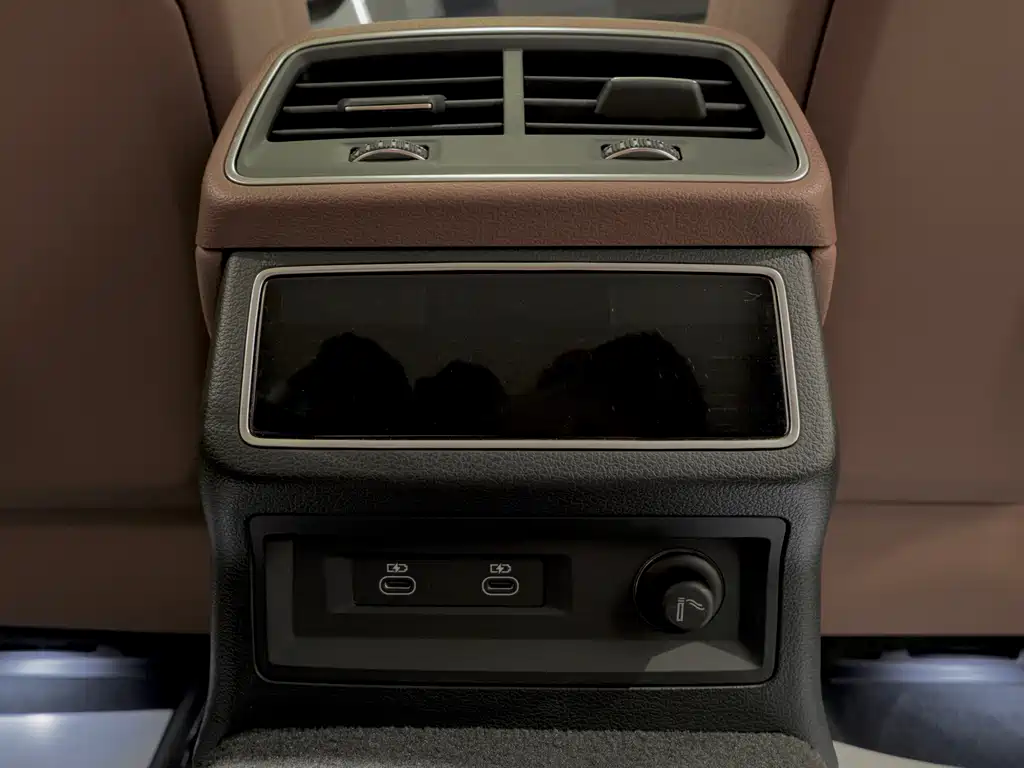 Audi A7L — миниатюра 14