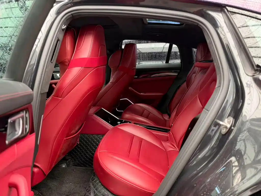 Porsche Panamera — миниатюра 6