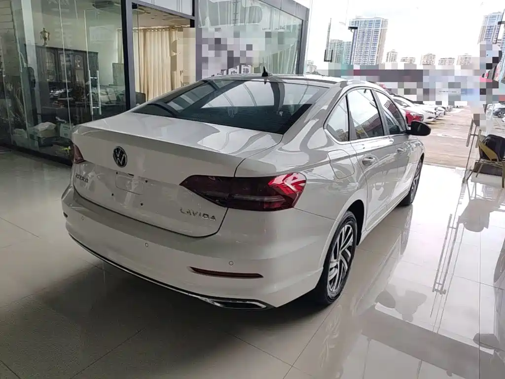Volkswagen Lavida — миниатюра 7