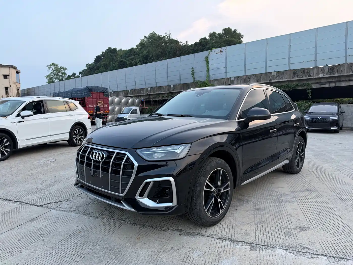 奥迪Q5L 2022款 40T 豪华动感型 2022