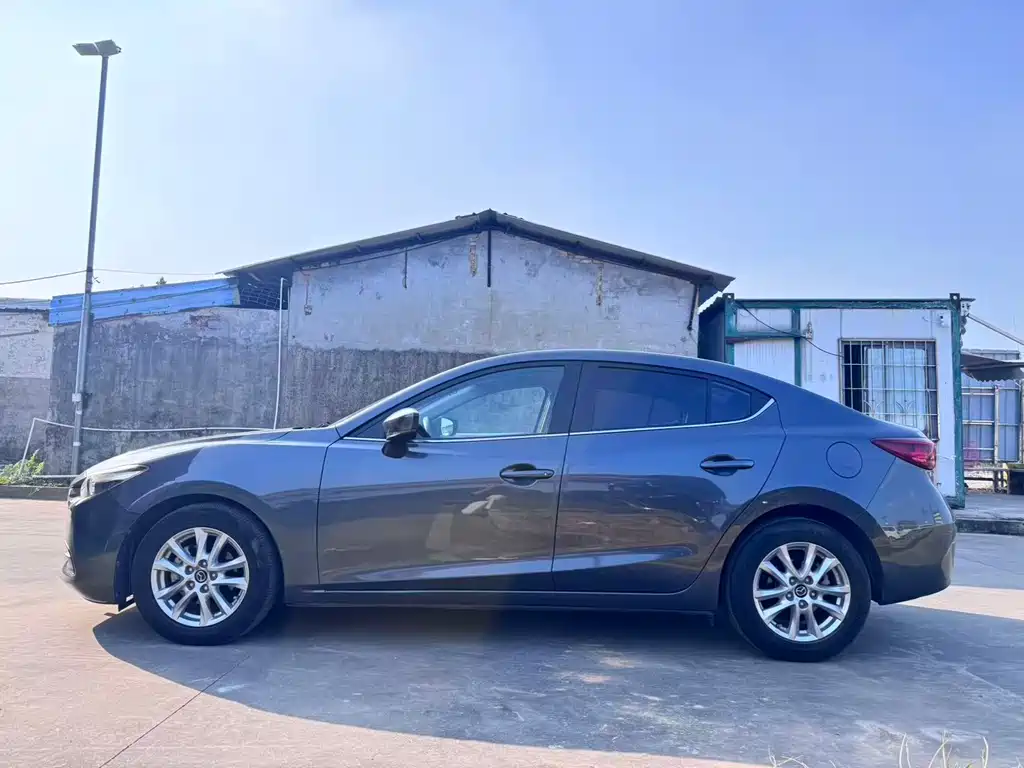 MAZDA 3 ANGKESAILA