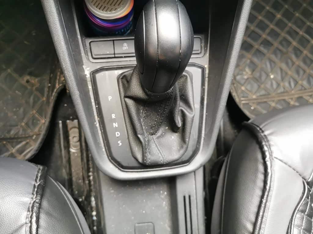 Volkswagen Santana 1.5 л 2022 г. Белый, пробег 22300 км