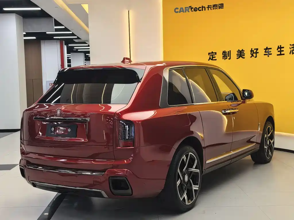 Rolls-Royce Cullinan — миниатюра 6
