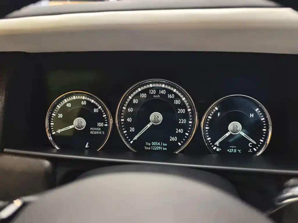 Rolls-Royce Cullinan — миниатюра 19