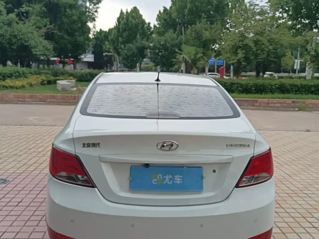 Hyundai Verna 1.4L Manual Smart Type GLS, фото 15