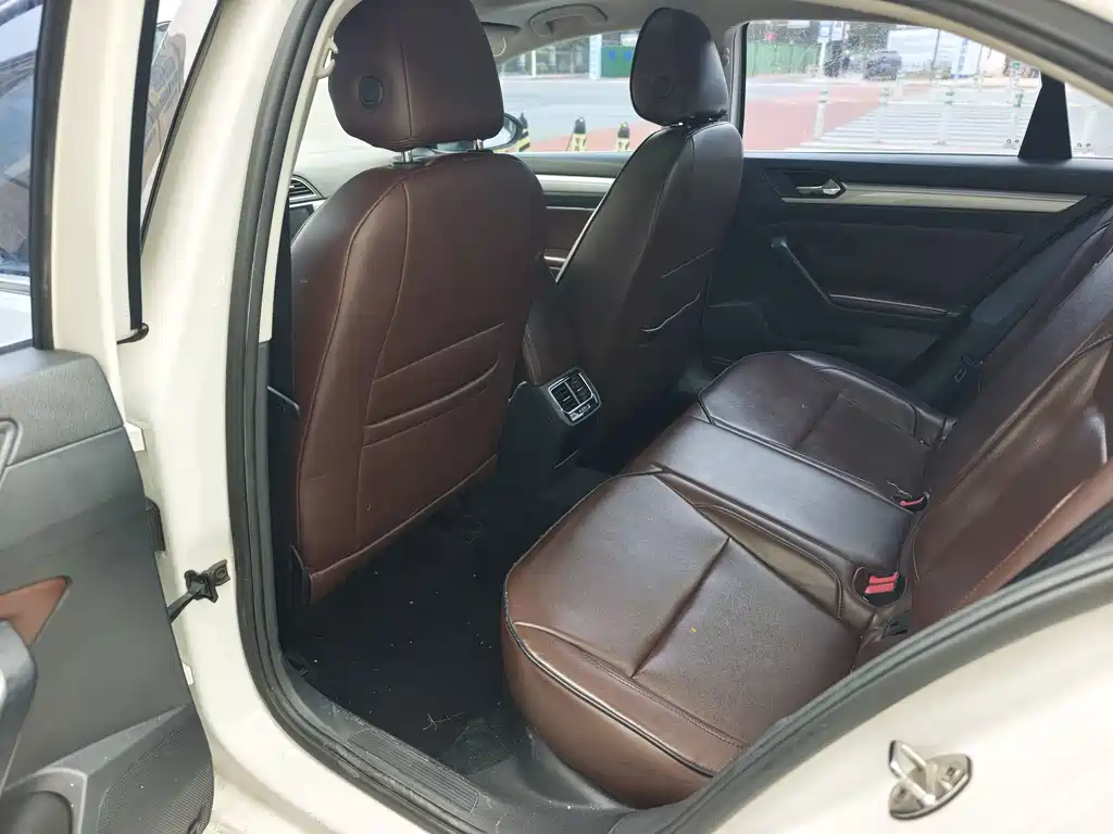 Volkswagen Lamando — миниатюра 8