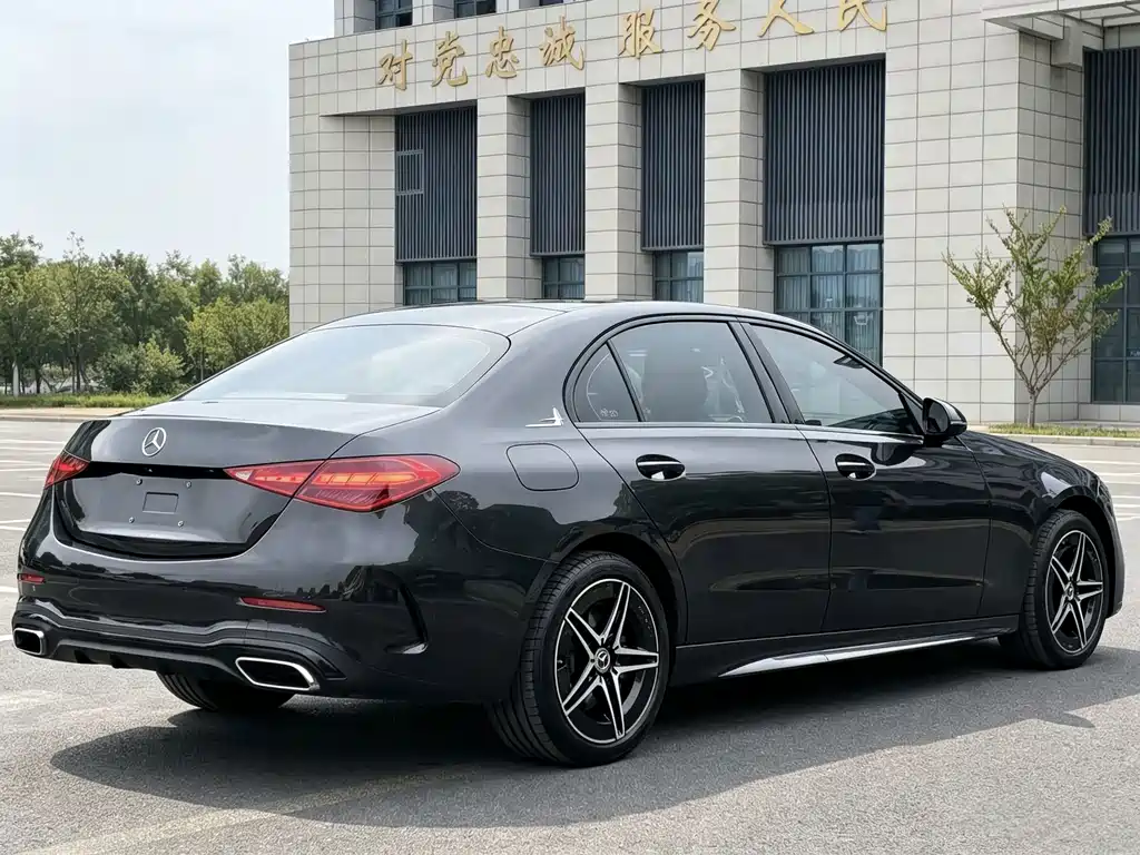 Mercedes-Benz C-Class — миниатюра 9