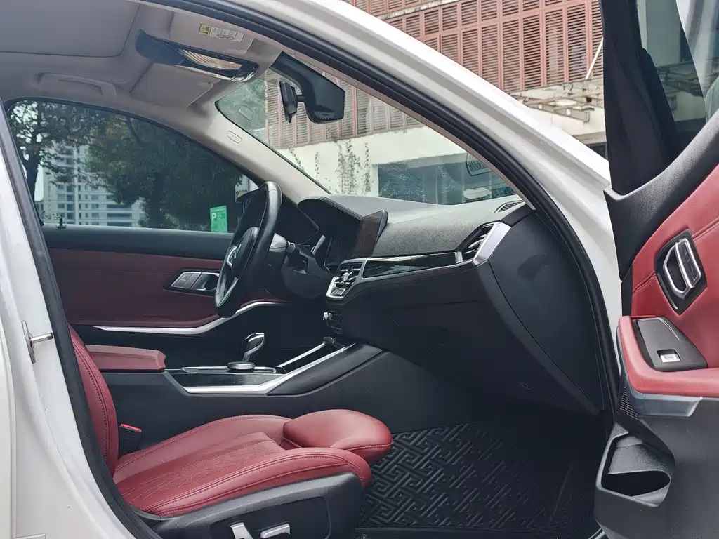 BMW 3 Series — миниатюра 16