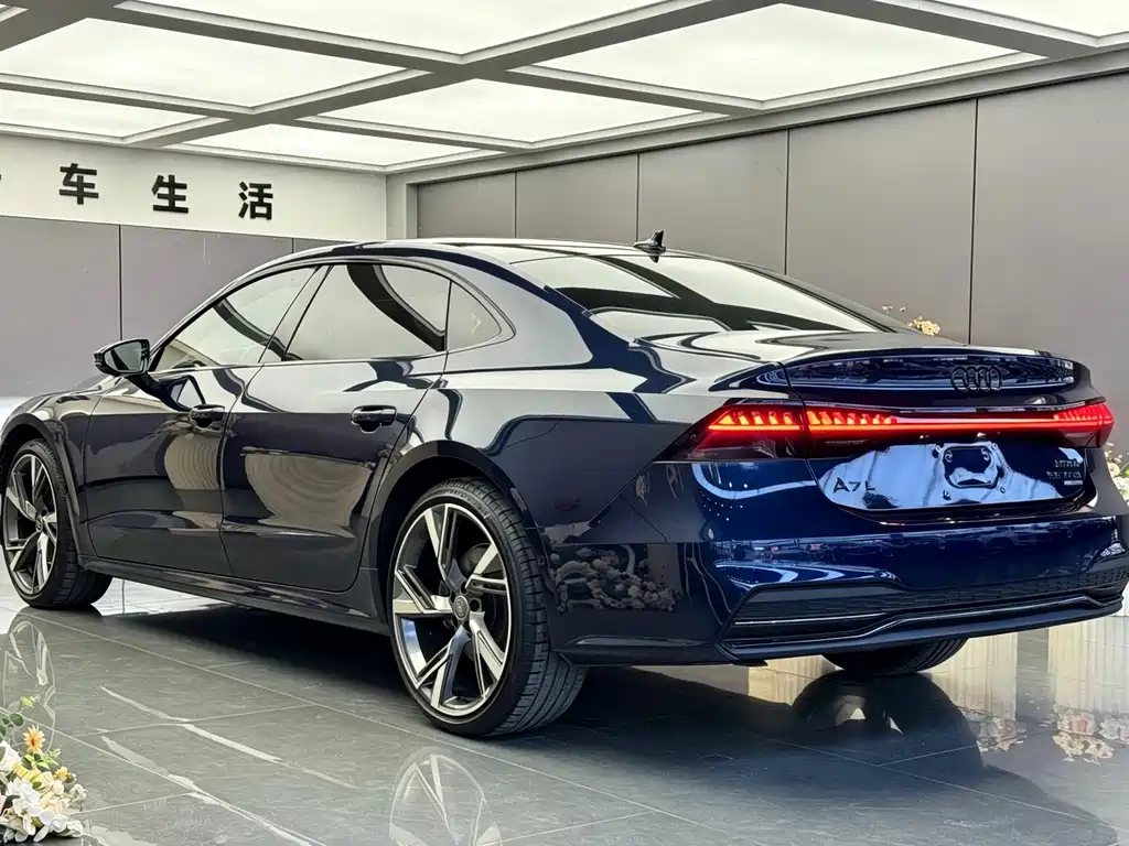 Audi A7L — миниатюра 18