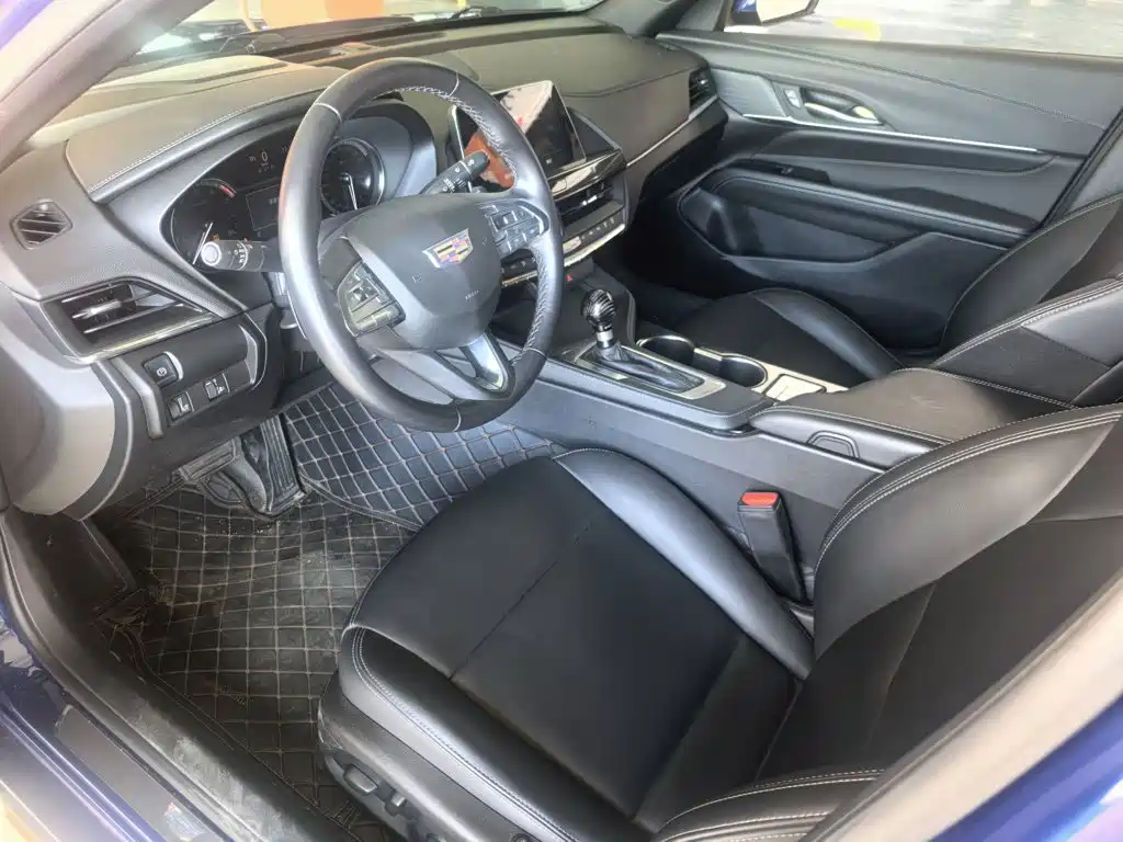 Cadillac CT4 — миниатюра 5