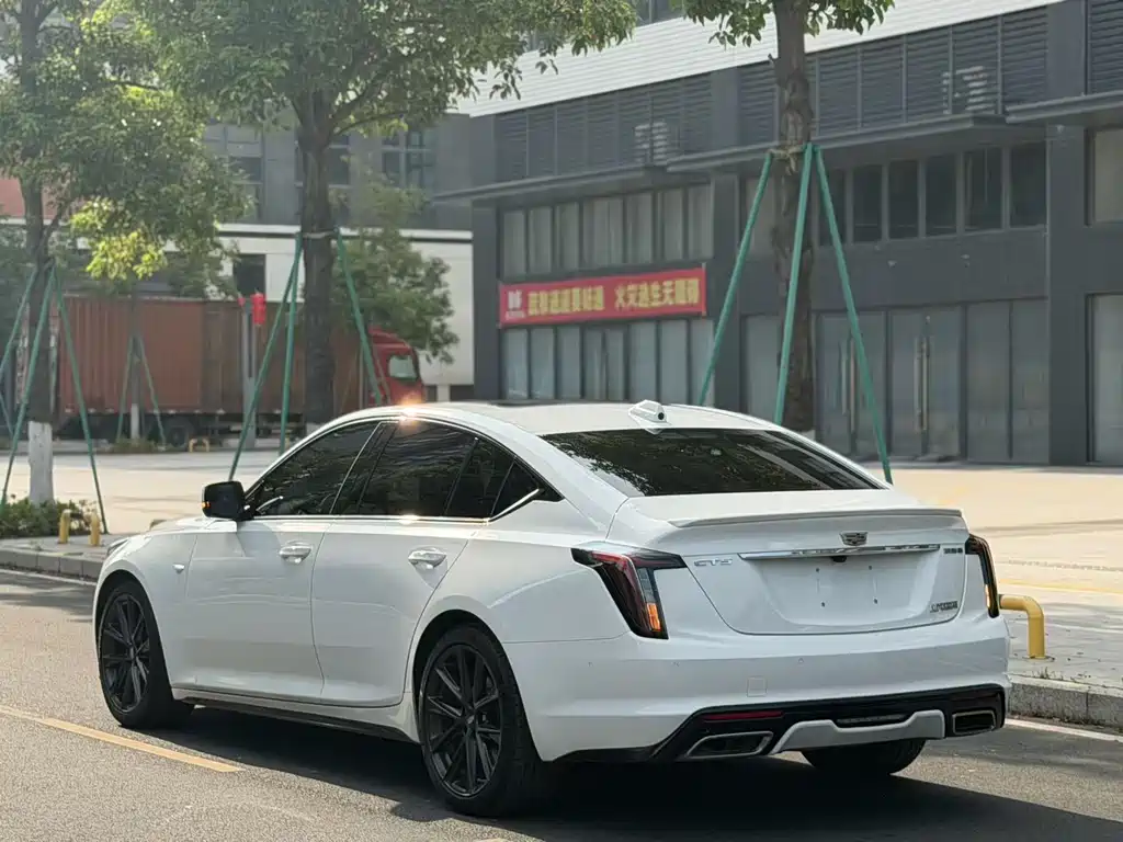 Cadillac CT5 — миниатюра 7