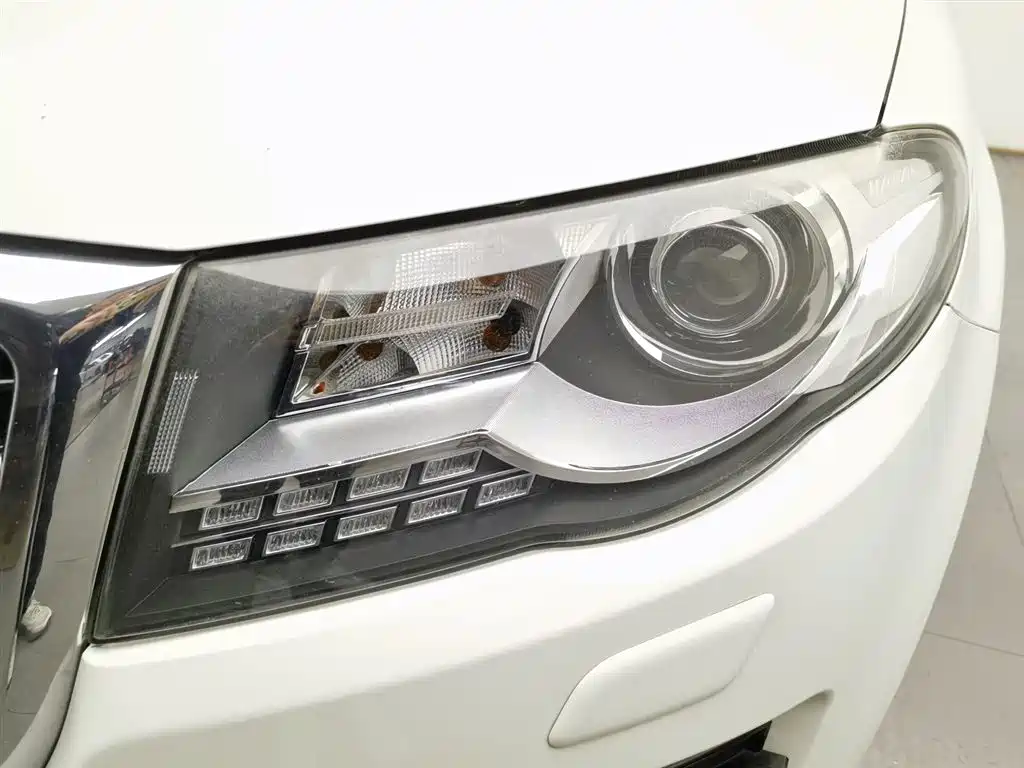 Haval H8 2015 2.0T Luxury