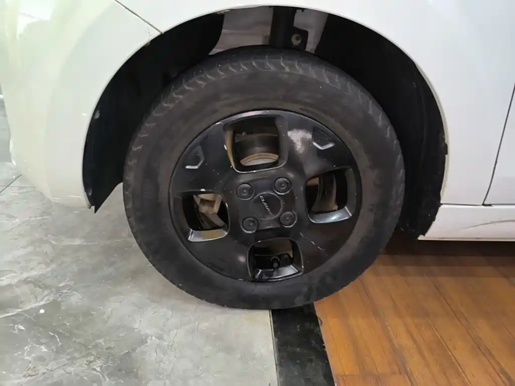 Roewe Clever — миниатюра 23