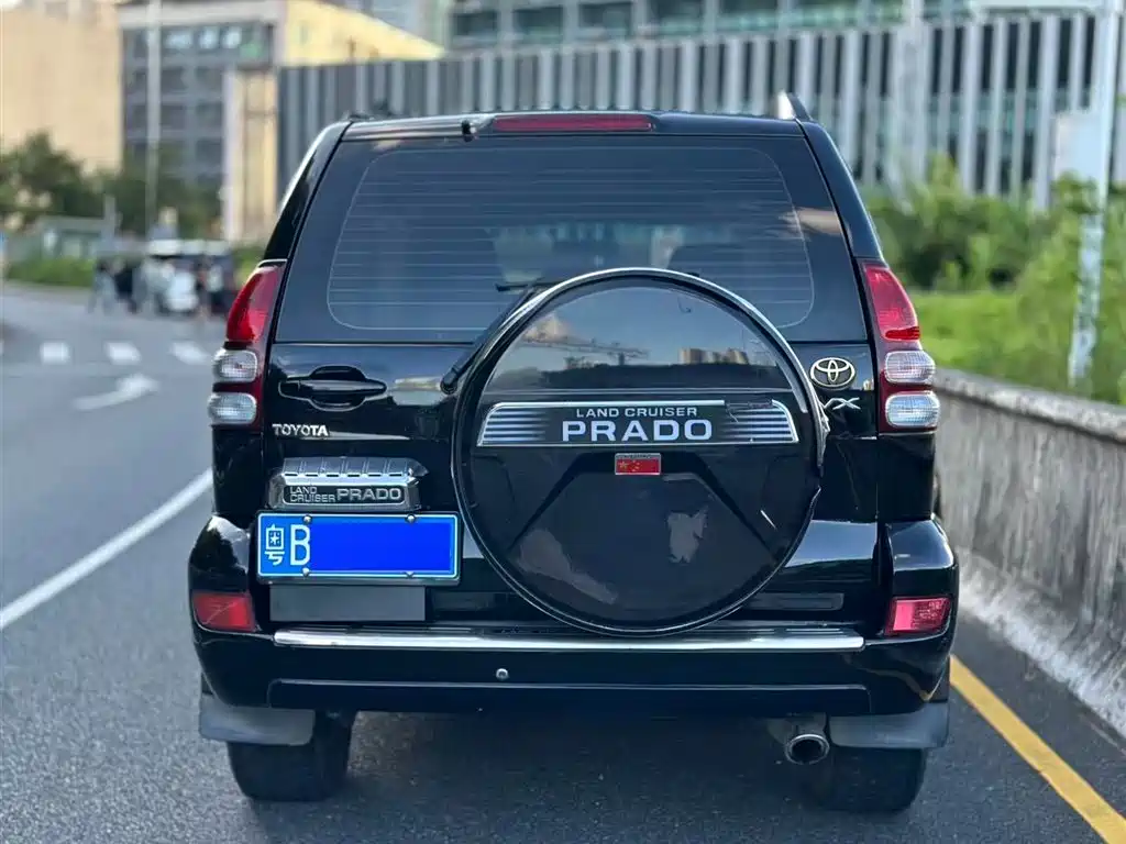 Toyota Land Cruiser Prado 2006 4.0L AT VX