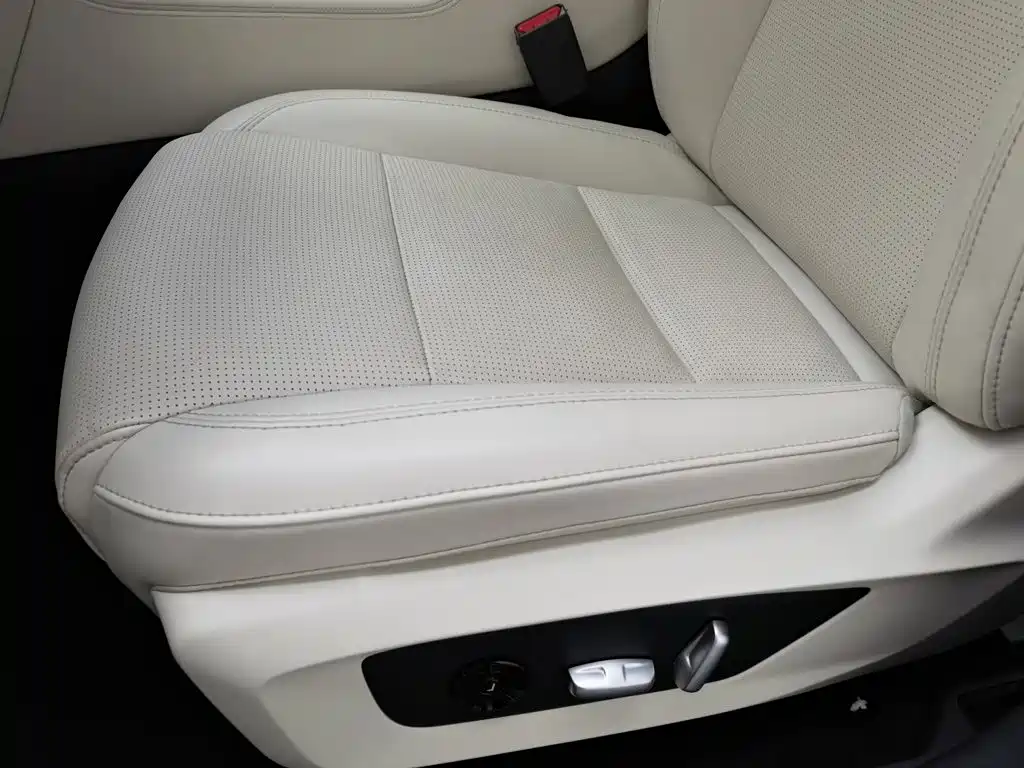 Li Auto Li ONE — миниатюра 20