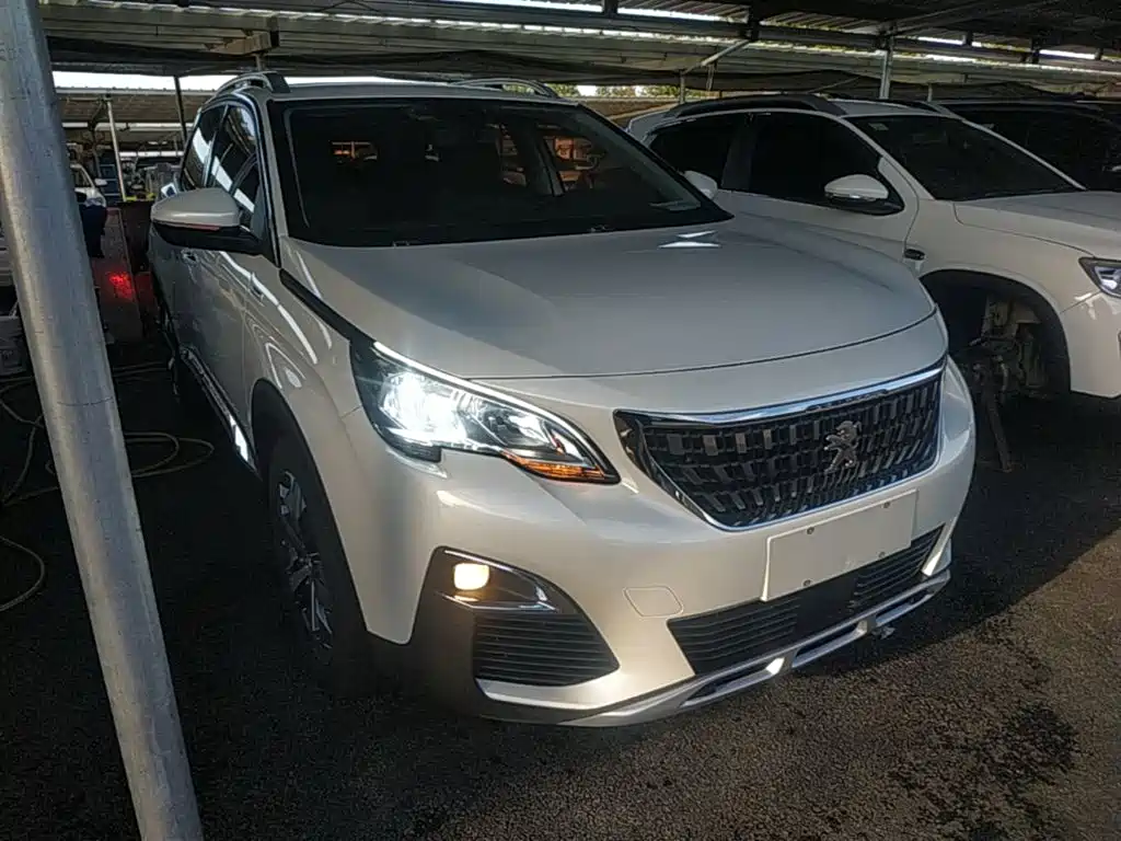 Peugeot 4008 — миниатюра 4