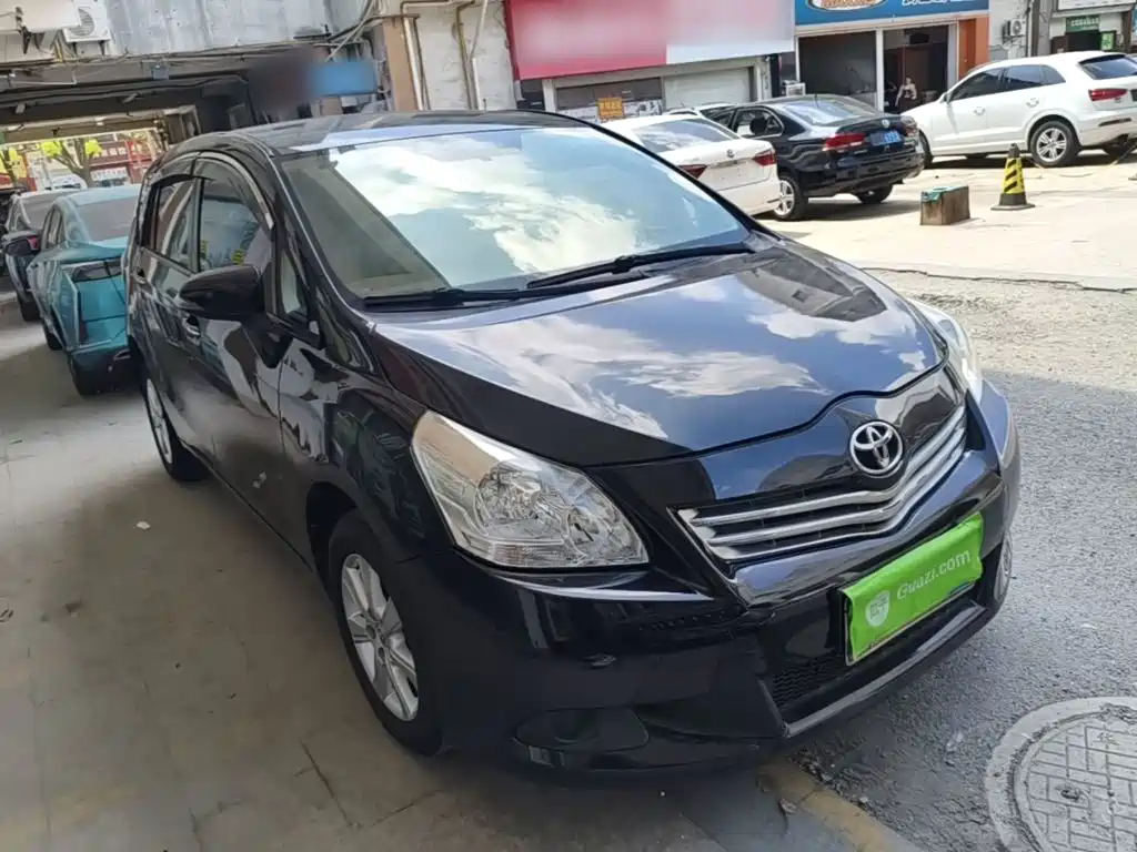 Toyota Verso — миниатюра 4