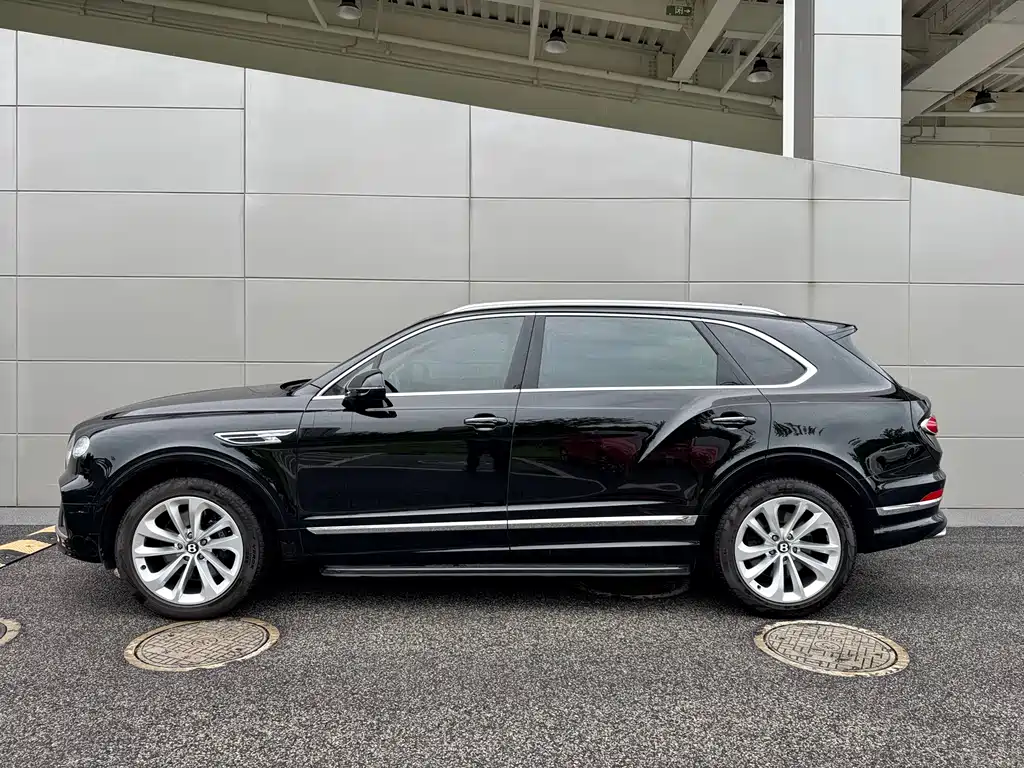 Bentley Bentayga — миниатюра 3