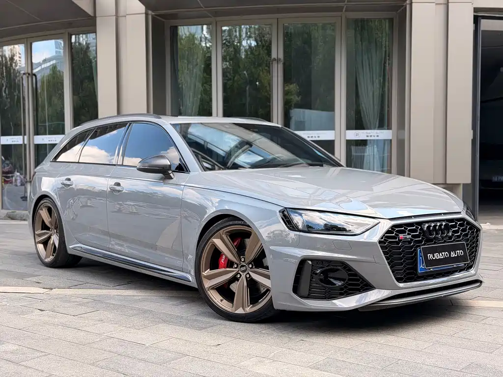 Audi RS 4 — миниатюра 6