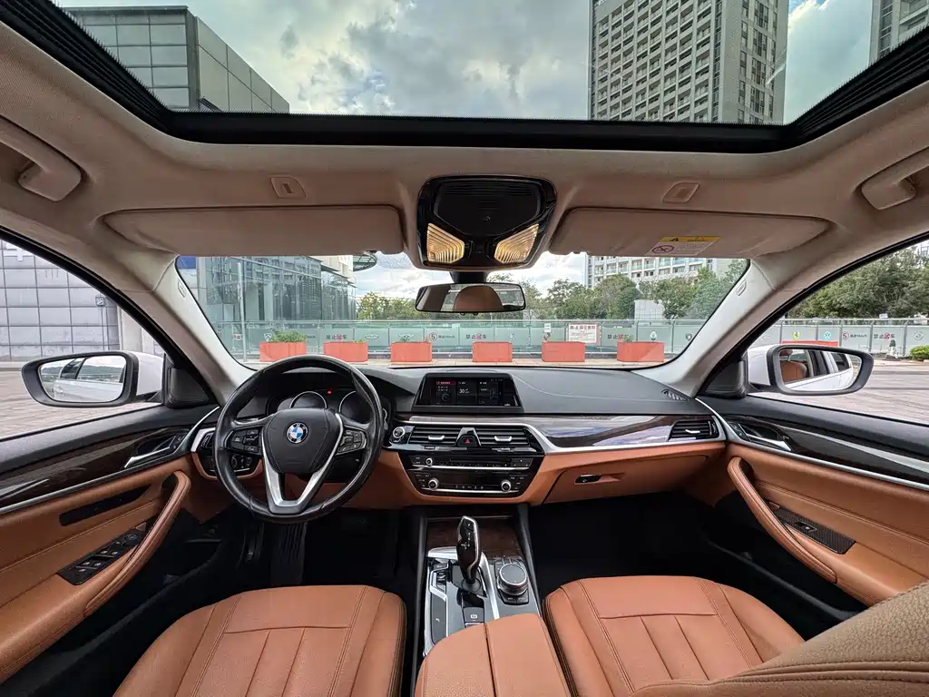 BMW 5 Series — миниатюра 25