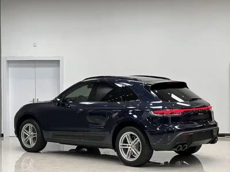 Porsche Macan — миниатюра 4