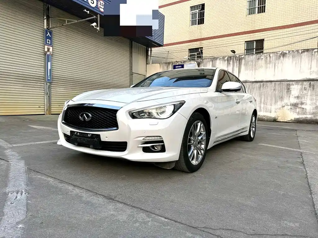Infiniti Q50L 2017