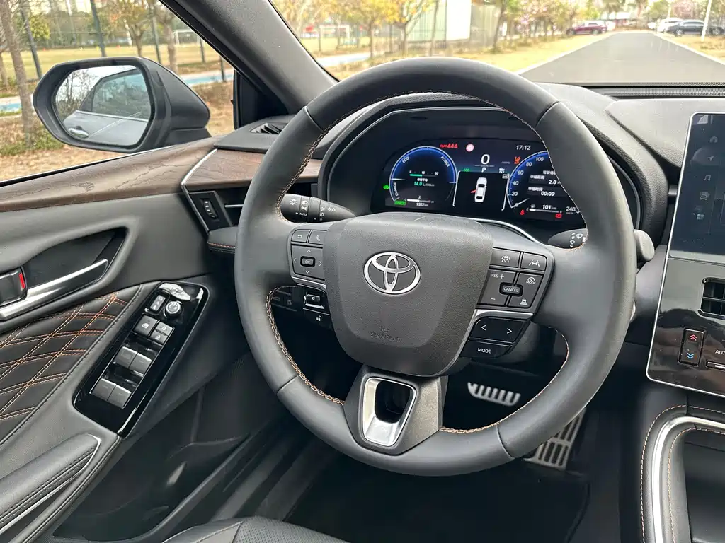 Toyota Avalon 2024 2.0L Luxury
